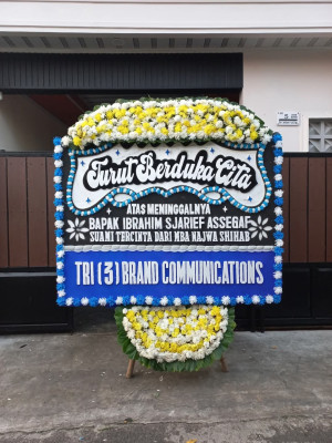 Papan Bunga Duka di Kedurang Ilir